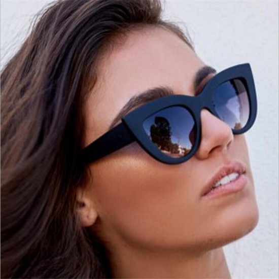 Retro Thick Frame Cat Eye Sunglasses